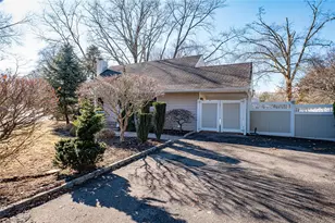 75 Hazard Ave, Huntington Station, NY 11746 - Photo 3