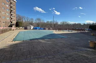 200 Diplomat Dr, Mount Kisco, NY 10549 - Photo 17