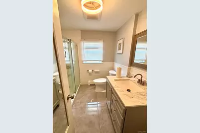 242 Munro Boulevard, Valley Stream, NY 11581 - Photo 15