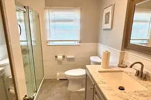 242 Munro Blvd, Valley Stream, NY 11581 - Photo 15