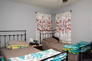 242 Munro Blvd, Valley Stream, NY 11581 - Photo 7