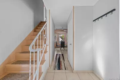 1 Lange Court, Melville, NY 11747 - Photo 3