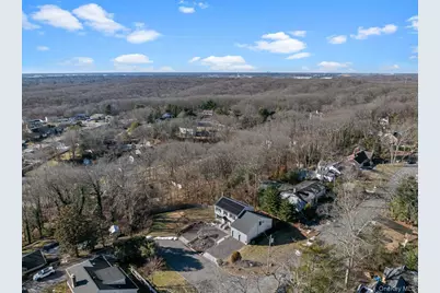 1 Lange Court, Melville, NY 11747 - Photo 21