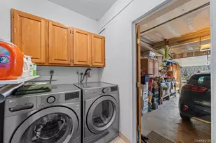 1 Lange Ct, Melville, NY 11747 - Photo 17