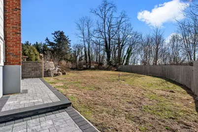 1 Lange Court, Melville, NY 11747 - Photo 19