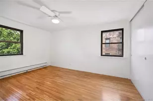 46 Terrace Cir, Great Neck, NY 11021 - Photo 7