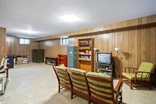 180-44 Grand Central Pkwy, Jamaica, NY 11432 - Photo 29