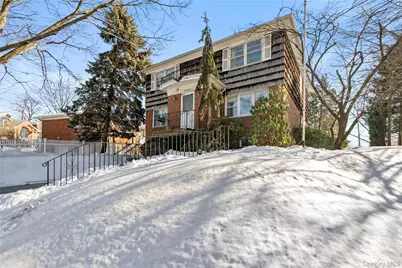 180-44 Grand Central Parkway, Jamaica, NY 11432 - Photo 5