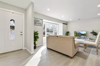 15 Bellaire Drive, Ridge, NY 11961 - Photo 7