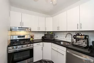 410 E Broadway, Long Beach, NY 11561 - Photo 11