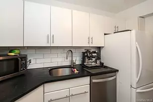 410 E Broadway, Long Beach, NY 11561 - Photo 13