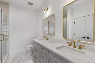 140 Celine Ln, Yaphank, NY 11980 - Photo 9