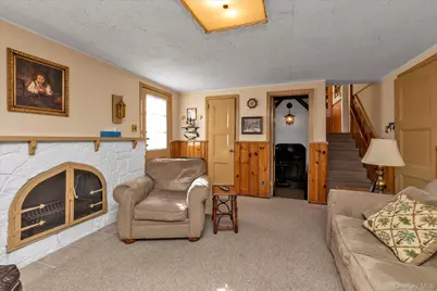 154 S Brush Drive, Valley Stream, NY 11581 - Photo 11