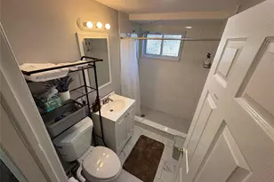 35 Holiday Park Dr, Centereach, NY 11720 - Photo 5