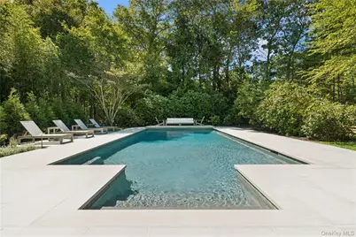 70 Glenview Drive, Southampton, NY 11968 - Photo 11