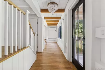 70 Glenview Drive, Southampton, NY 11968 - Photo 19