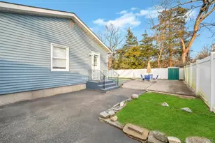 85 Craft Rd, Centereach, NY 11720 - Photo 9