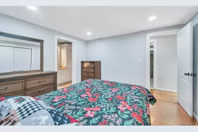 85 Craft Road, Centereach, NY 11720 - Photo 21