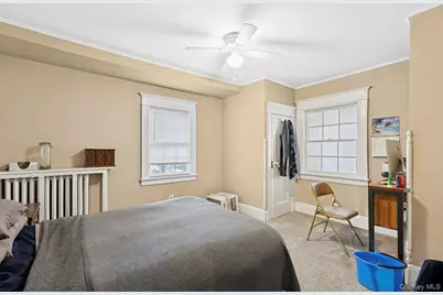 331 Tulip Avenue, Floral Park, NY 11001 - Photo 15