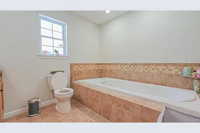 2078 Route 6, Middletown, NY 10940 - Photo 15