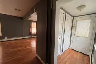 10 Glenwood Ave, Poughkeepsie, NY 12603 - Photo 3