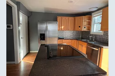 10 Glenwood Avenue, Poughkeepsie, NY 12603 - Photo 1