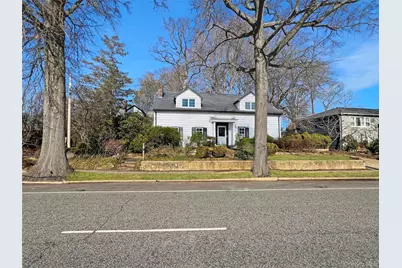 118 Shelter Rock Road, Roslyn, NY 11576 - Photo 1