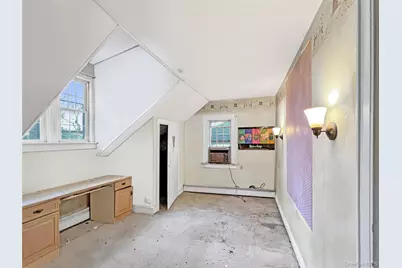 118 Shelter Rock Road, Roslyn, NY 11576 - Photo 15