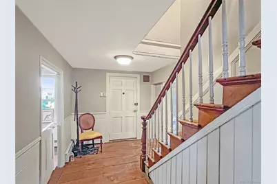 118 Shelter Rock Road, Roslyn, NY 11576 - Photo 7