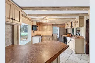 118 Shelter Rock Road, Roslyn, NY 11576 - Photo 9