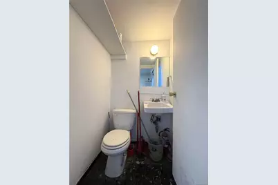 135-36 39th Avenue, Flushing, NY 11354 - Photo 9