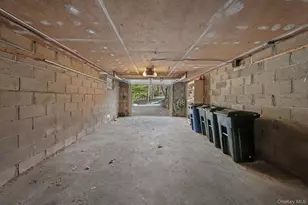 137 Cove Rd, Huntington, NY 11743 - Photo 23