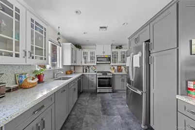 137 Cove Road, Huntington, NY 11743 - Photo 9