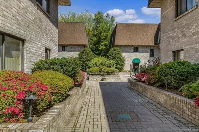 24 Carhart Avenue #217, White Plains, NY 10605 - Photo 3