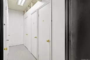 24 Carhart Ave, White Plains, NY 10605 - Photo 21