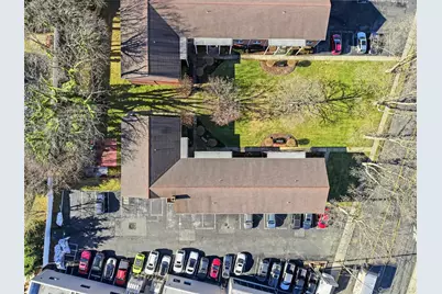 297 Merrick Road #D 1, Amityville, NY 11701 - Photo 21