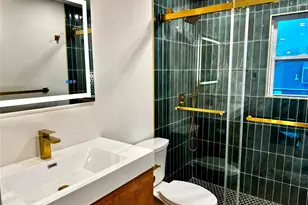 696 N Delaware Ave, Lindenhurst, NY 11757 - Photo 13