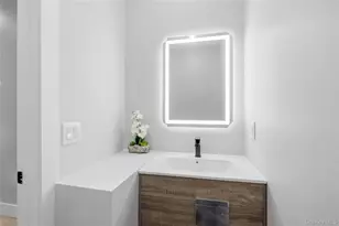 14 Fawn Ln, Westbury, NY 11590 - Photo 25