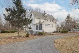 102 W Wiley St, Maybrook, NY 12543 - Photo 7