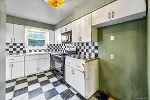 15-37 144th St, Whitestone, NY 11357 - Photo 9