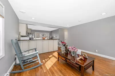 22 Francine Drive N, Massapequa, NY 11758 - Photo 7