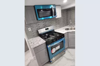 18806 Brinkerhoff Avenue, Jamaica, NY 11412 - Photo 19