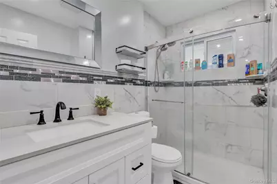 14 Lisa Drive, Deer Park, NY 11729 - Photo 19