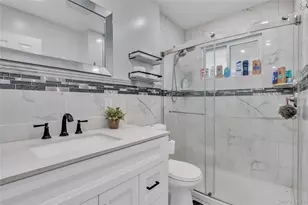 14 Lisa Dr, Deer Park, NY 11729 - Photo 19