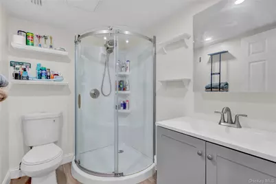 14 Lisa Drive, Deer Park, NY 11729 - Photo 21