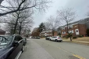 224-04 Manor Rd, Queens Village, NY 11427 - Photo 9