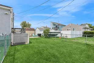 276 Hudson Ave, Freeport, NY 11520 - Photo 21