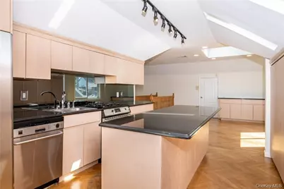 89 Ridgewood Avenue #2, Yonkers, NY 10704 - Photo 17