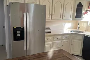 162 Rolling St, Malverne, NY 11565 - Photo 5