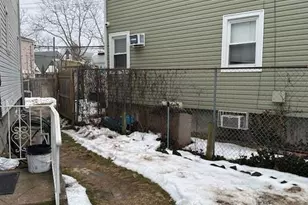 162 Rolling St, Malverne, NY 11565 - Photo 23